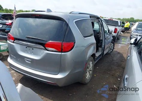 2019 Chrysler Pacifica Touring L из США, поврежденный, VIN 2C4RC1BG1KR548192